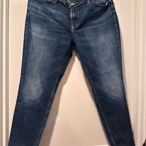 Women’s plus size Silver jeans- Size 22